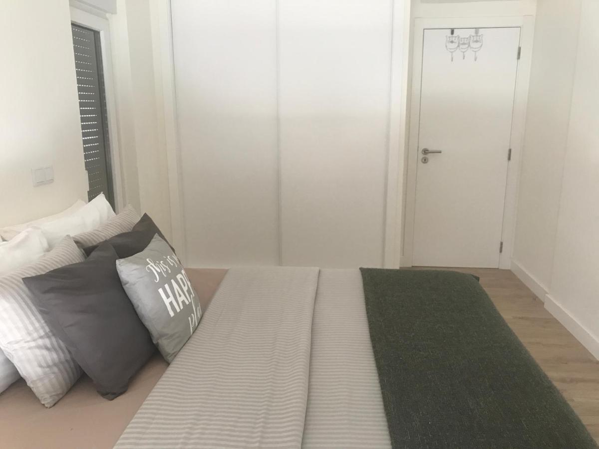 Modern Double Room With Private Balcony Montijo Bagian luar foto