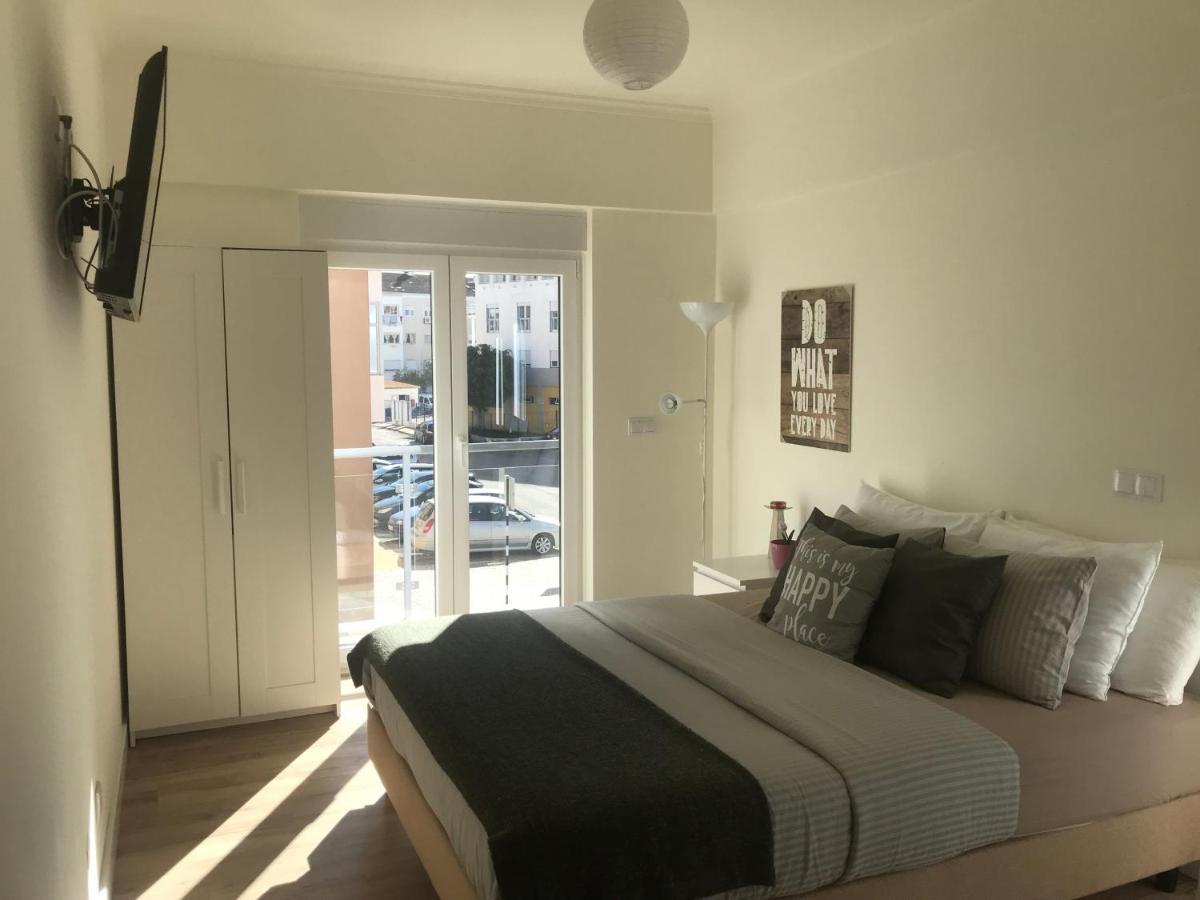 Modern Double Room With Private Balcony Montijo Bagian luar foto