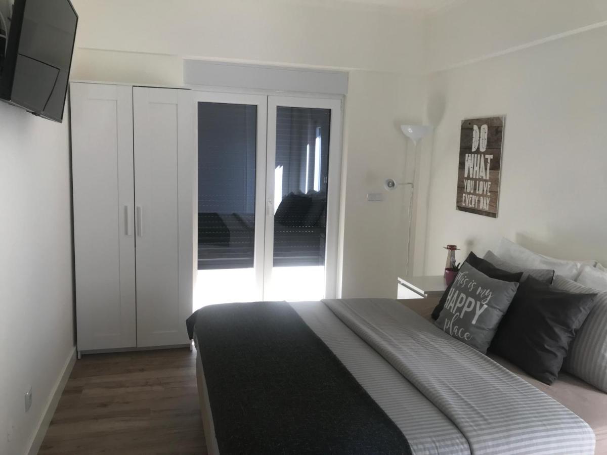 Modern Double Room With Private Balcony Montijo Bagian luar foto