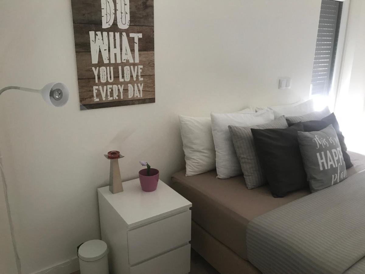 Modern Double Room With Private Balcony Montijo Bagian luar foto