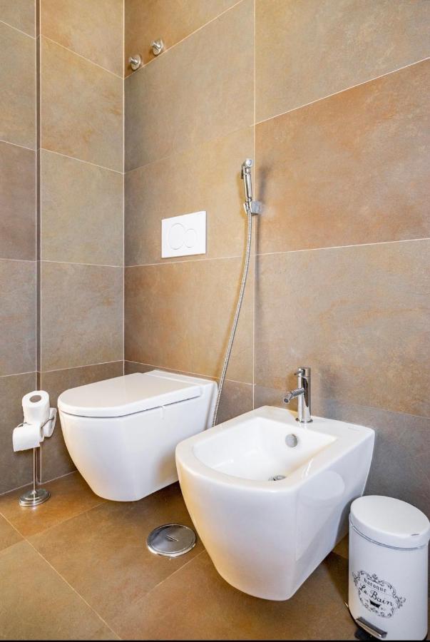Modern Double Room With Private Balcony Montijo Bagian luar foto